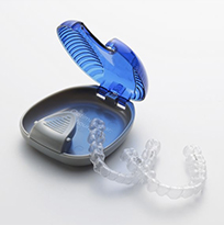 マウスピース型カスタムメイド矯正歯科装置（インビザライン）について